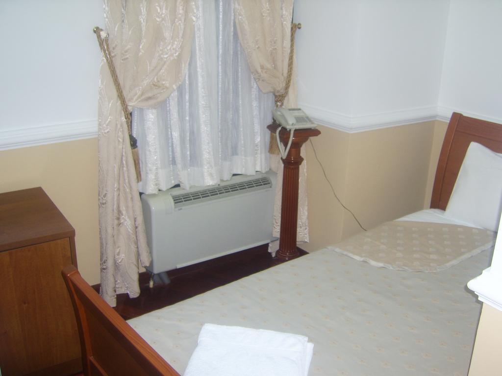 Villa St. Sofija Ohrid Bilik gambar